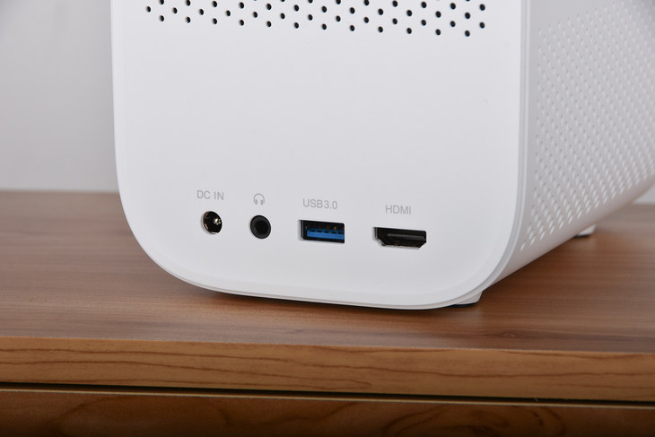 米家投影儀青春版體驗 有它可以不用買電視了 米家投影儀青春版體驗 有它可以不用買電視了